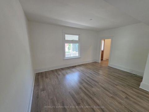 Photo 22 at 103 Arden Avenue, Central Newmarket, Newmarket