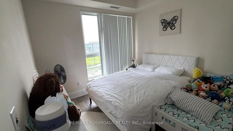 Photo 3 at 902 - 120 Harrison Garden Boulevard, Willowdale East, Toronto