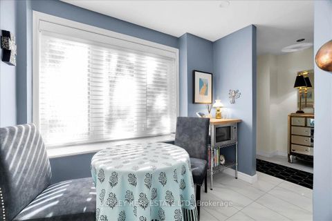 Photo 8 at 11 - 18 Doncrest Road, Danforth, Toronto