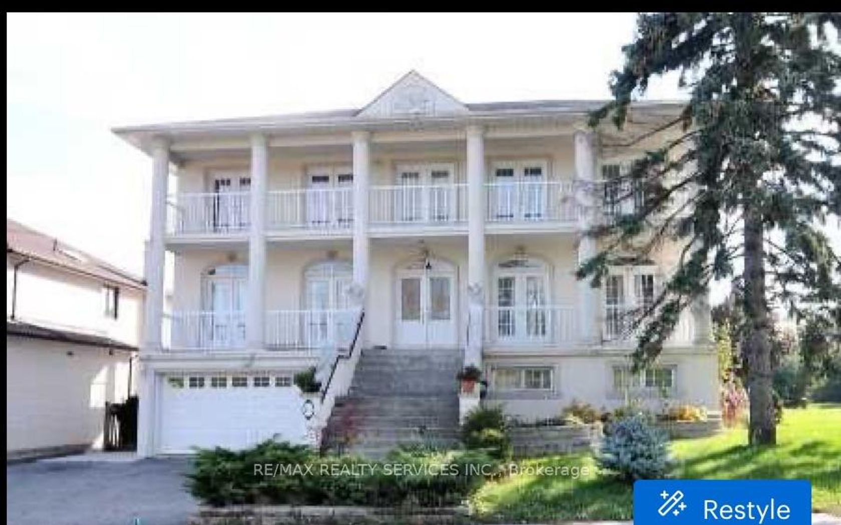 135 Spruce Avenue, South Richvale, Richmond Hill photo number 2