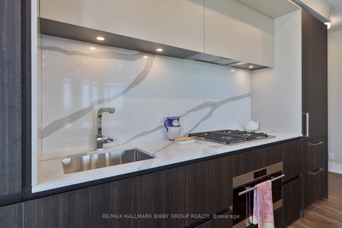 Photo 16 at 902 - 1 Hillsdale Avenue W, Eglinton, Toronto