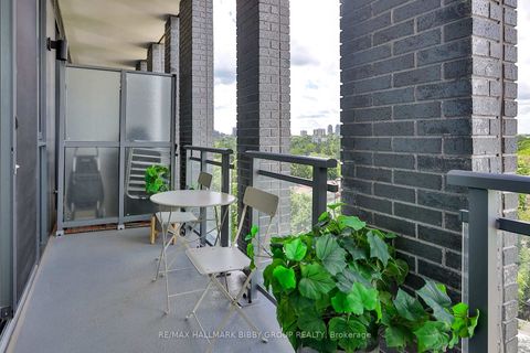 Photo 39 at 902 - 1 Hillsdale Avenue W, Eglinton, Toronto