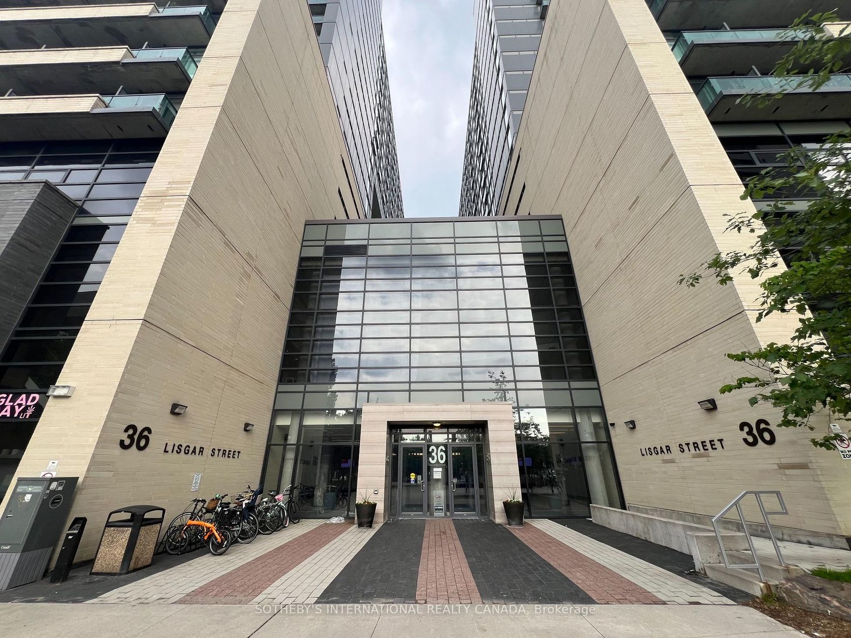 815 - 36 Lisgar Street, Little Portugal, Toronto 