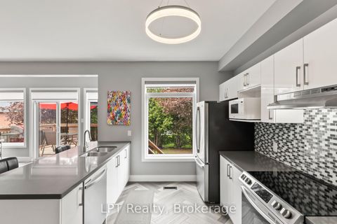 Photo 3 at 111 Bayview Avenue, Keswick South, Georgina