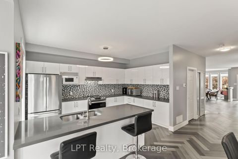Photo 4 at 111 Bayview Avenue, Keswick South, Georgina