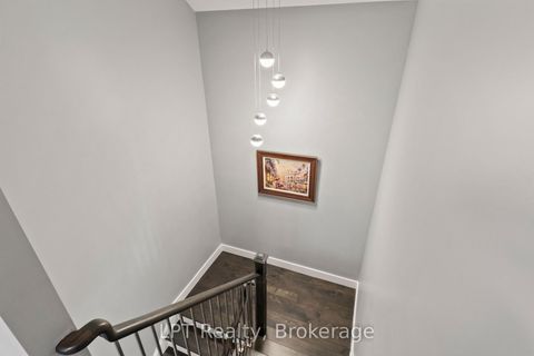 Photo 8 at 111 Bayview Avenue, Keswick South, Georgina