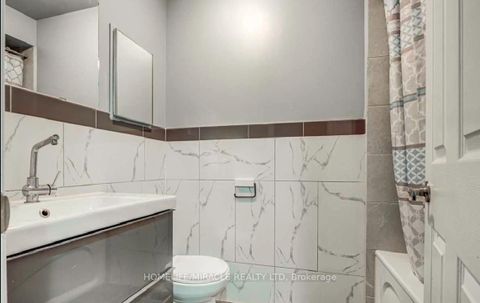 Photo 16 at 12 - 4200 Kingston Road, West Hill, Toronto