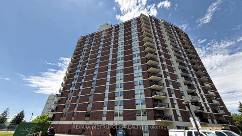 Photo 1 at 405 - 121 Trudelle Street, Eglinton East, Toronto
