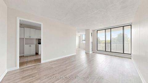 Photo 8 at 405 - 121 Trudelle Street, Eglinton East, Toronto
