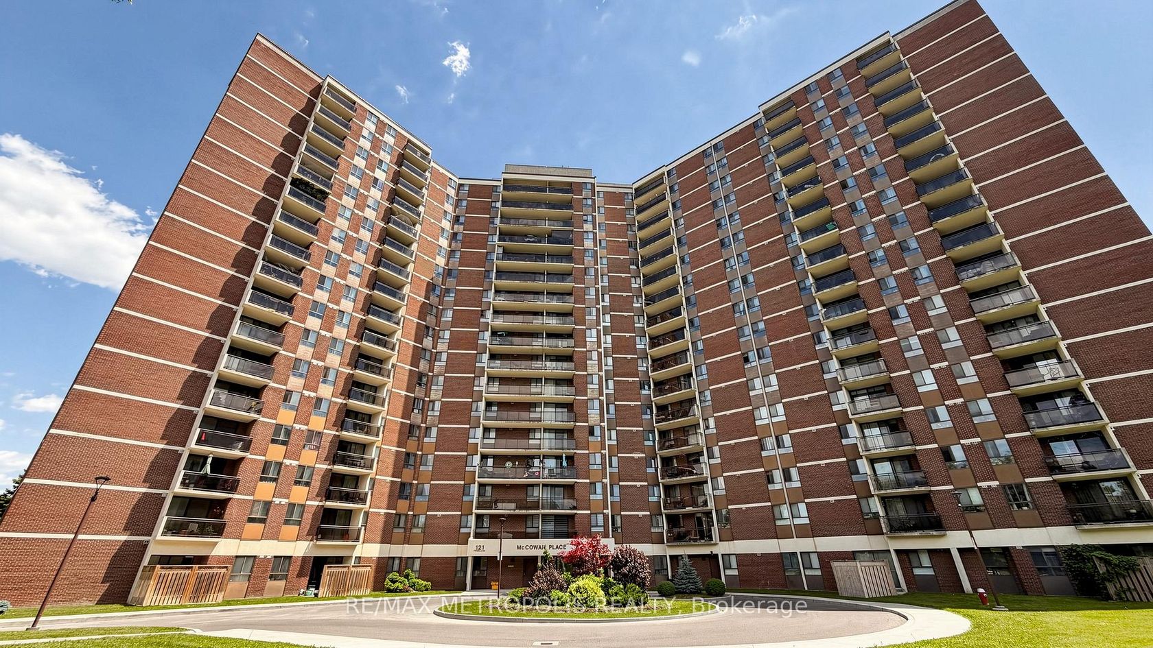 405 - 121 Trudelle Street, Eglinton East, Toronto photo number 2