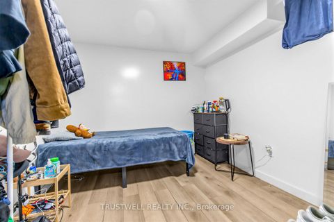 Photo 22 at 2 Del Ria Drive, Maple Leaf, Toronto