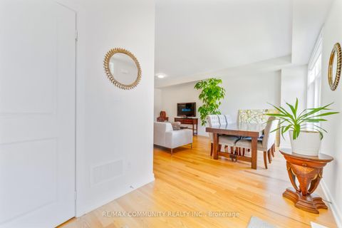 Photo 5 at 10 Liam Foudy Court, Bendale, Toronto