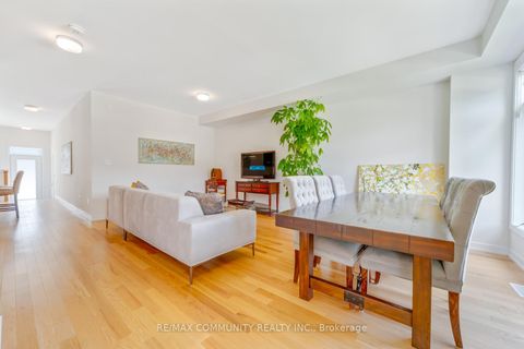 Photo 6 at 10 Liam Foudy Court, Bendale, Toronto