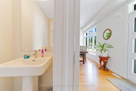 Photo 15 at 10 Liam Foudy Court, Bendale, Toronto