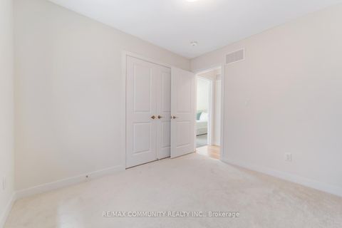 Photo 25 at 10 Liam Foudy Court, Bendale, Toronto
