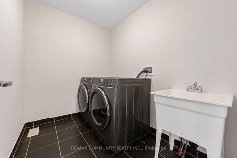 Photo 31 at 10 Liam Foudy Court, Bendale, Toronto