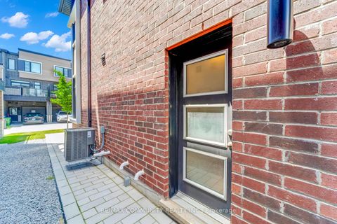 Photo 37 at 10 Liam Foudy Court, Bendale, Toronto