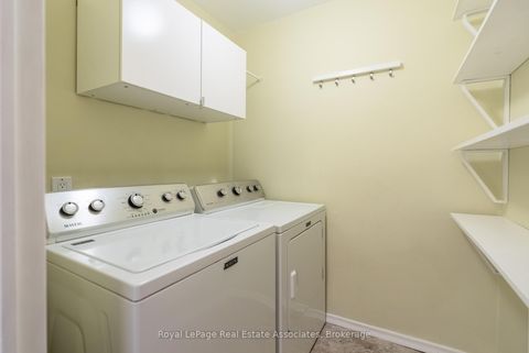 Photo 5 at 813 - 9 Four Winds Drive, York University Heights, Toronto