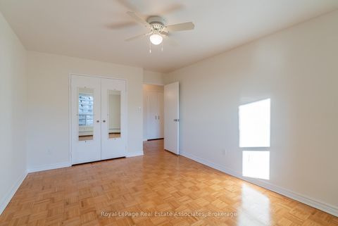 Photo 23 at 813 - 9 Four Winds Drive, York University Heights, Toronto