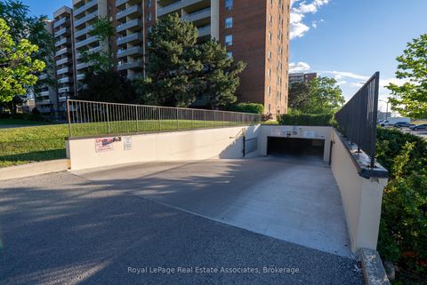 Photo 27 at 813 - 9 Four Winds Drive, York University Heights, Toronto