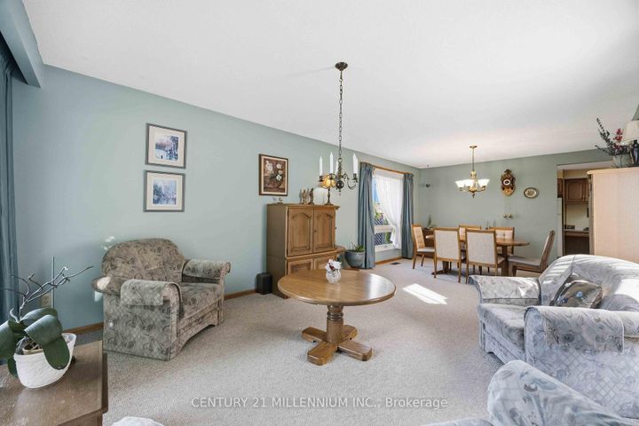 Photo 6 at 112 Blackthorn Lane, Brampton North, Brampton
