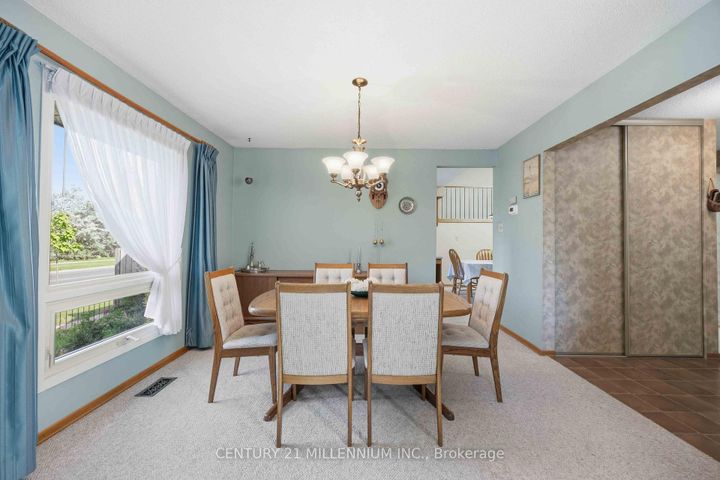 Photo 7 at 112 Blackthorn Lane, Brampton North, Brampton