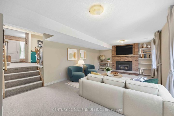 Photo 18 at 112 Blackthorn Lane, Brampton North, Brampton