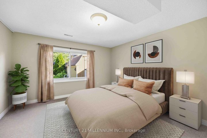 Photo 22 at 112 Blackthorn Lane, Brampton North, Brampton