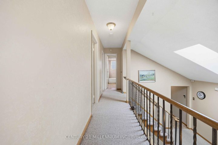 Photo 24 at 112 Blackthorn Lane, Brampton North, Brampton