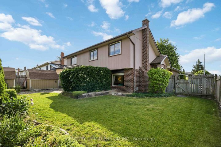 Photo 36 at 112 Blackthorn Lane, Brampton North, Brampton