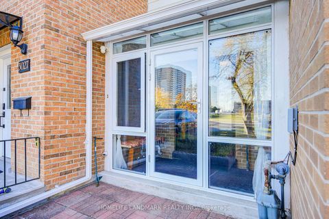 Photo 5 at 3025 Bridletowne Circle, L'Amoreaux, Toronto
