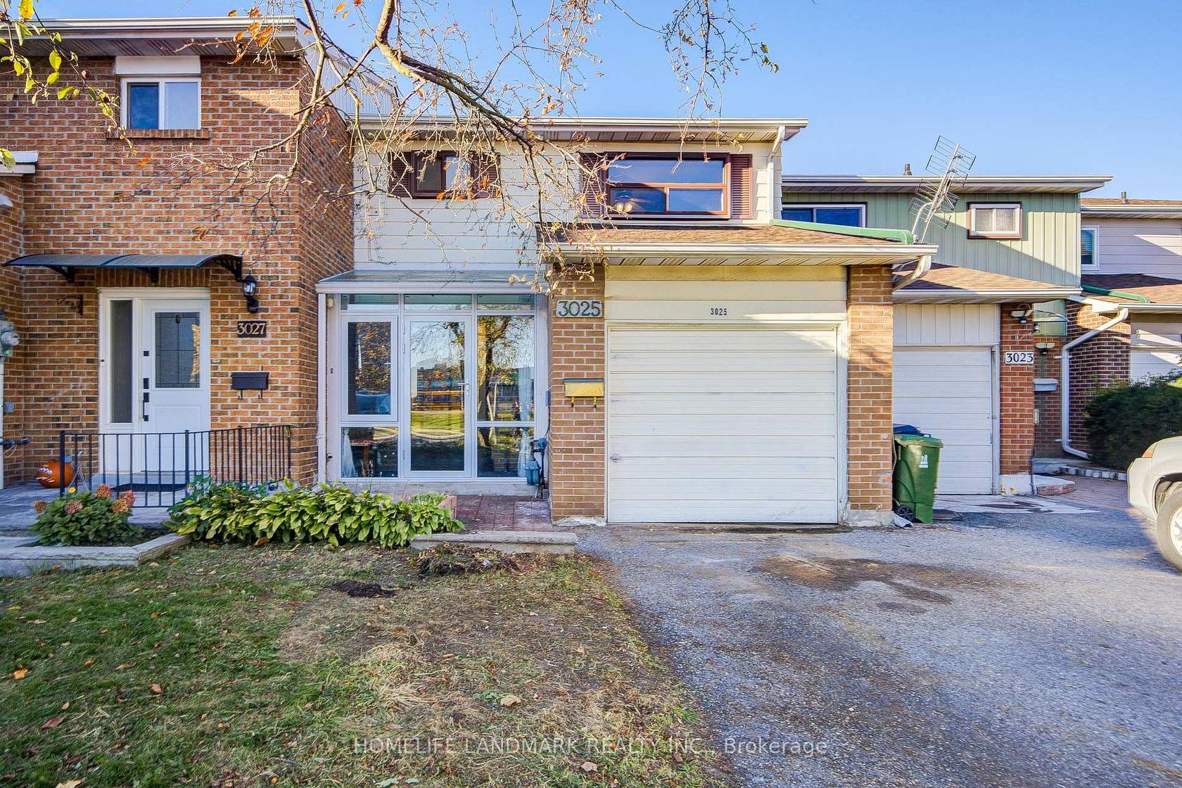 3025 Bridletowne Circle, L'Amoreaux, Toronto 