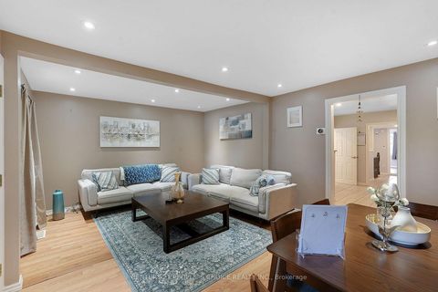 Photo 1 at 150 Spears Street, Smythe, Toronto