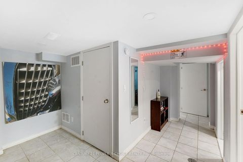 Photo 12 at 150 Spears Street, Smythe, Toronto
