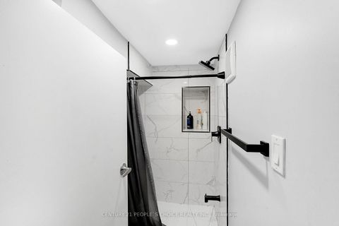 Photo 14 at 150 Spears Street, Smythe, Toronto
