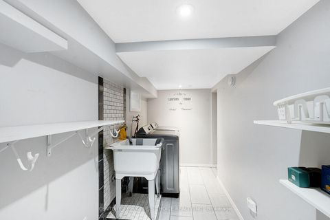 Photo 17 at 150 Spears Street, Smythe, Toronto