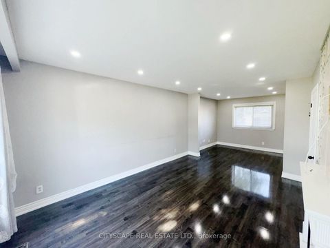 Photo 7 at 345 Silverstone Drive, Clairville, Toronto