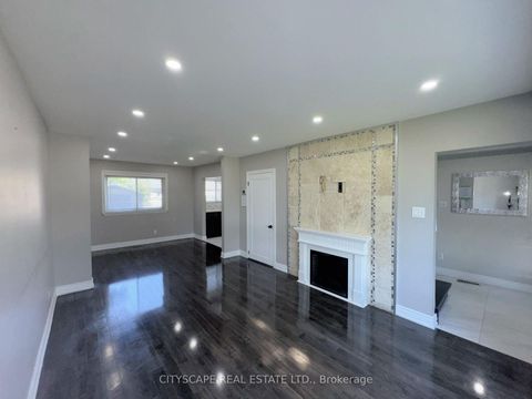 Photo 8 at 345 Silverstone Drive, Clairville, Toronto