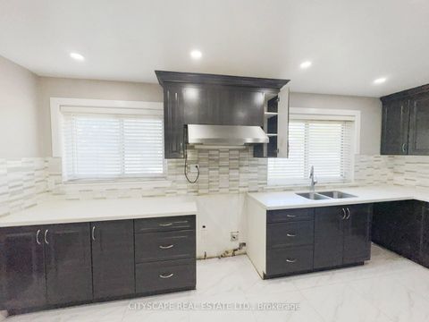 Photo 13 at 345 Silverstone Drive, Clairville, Toronto