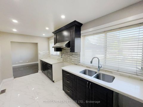 Photo 14 at 345 Silverstone Drive, Clairville, Toronto