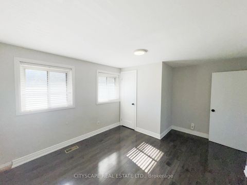 Photo 18 at 345 Silverstone Drive, Clairville, Toronto