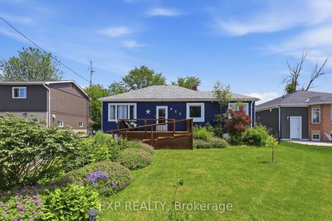 Photo 1 at 833 Elmwood Road, Historic Lakeshore Communities, Georgina