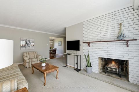 Photo 8 at 40 Benway Drive, Kipling, Toronto