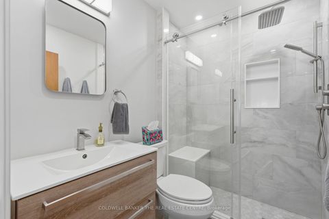 Photo 11 at 40 Benway Drive, Kipling, Toronto