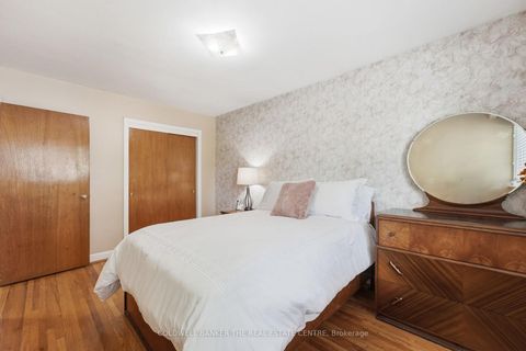 Photo 16 at 40 Benway Drive, Kipling, Toronto