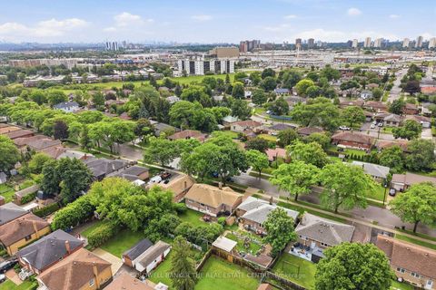 Photo 26 at 40 Benway Drive, Kipling, Toronto