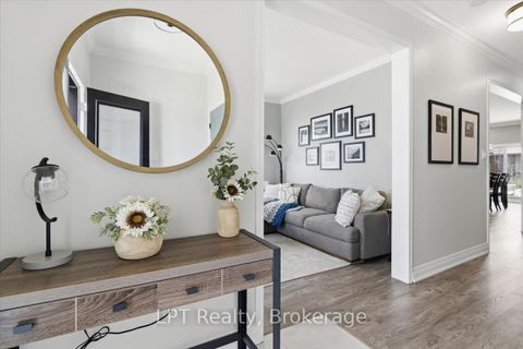 Photo 3 at 71 Laprade Square, Bowmanville, Clarington