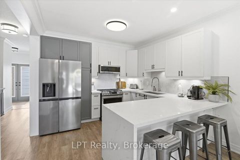 Photo 9 at 71 Laprade Square, Bowmanville, Clarington