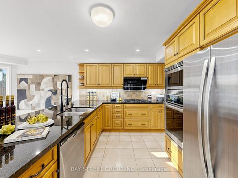 Photo 9 at 98 Brookeview Drive, Aurora Highlands, Aurora