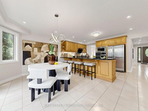 Photo 14 at 98 Brookeview Drive, Aurora Highlands, Aurora